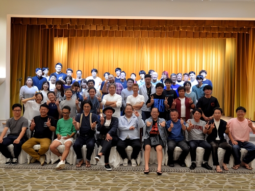 自動車リサイクルを通じて社会に貢献します。私たちの仕事は「捨てない」事です。