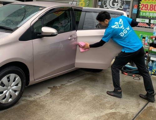【未経験歓迎】高級車の洗車Staff募集／時給1,500円