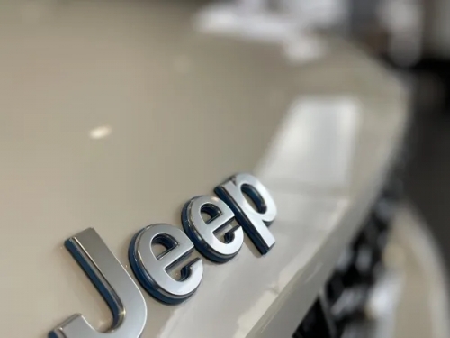 輸入自動車ディーラーの営業&ensp;年間休日122日&ensp;ジープ熊本