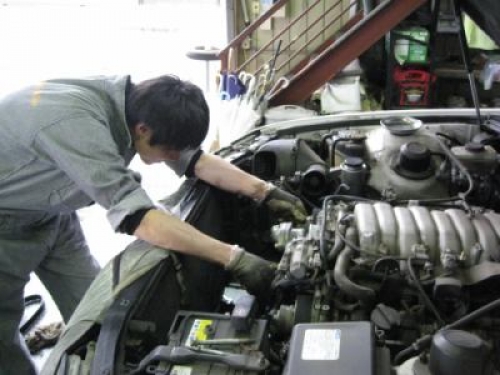 自動車整備士／車だけに集中できる！車好き必見！経験活かせる環境で高収入！