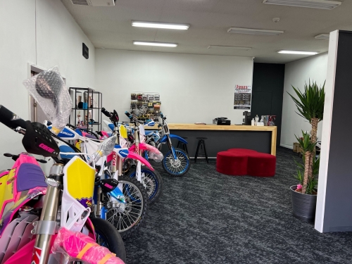 イタリアメーカー「TM Moto」総輸入元での二輪整備メカニック｜土日祝休み・月給31万円以上