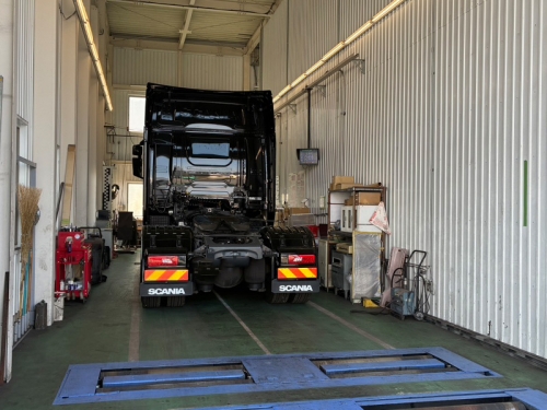 自動車整備士（架装・車両製作）｜スカニア正規ディーラー（越谷市）整備士の経験を「創る仕事」へ