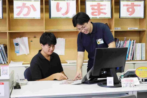 車のタイヤ・ホイール専門店「人と話すことが好きな方で未経験の方募集しています」