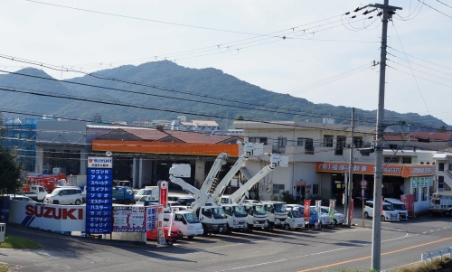 【サービスフロントマン募集】未経験者も歓迎！経験者・即戦力優遇致します！　働きやすい会社です！