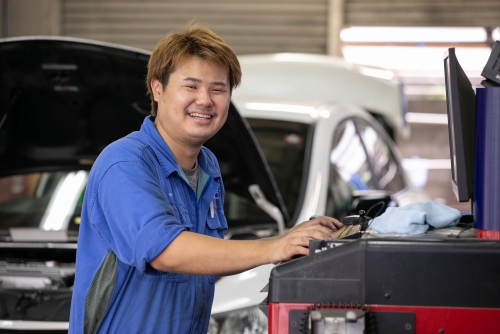 メカニック（自動車整備士）東京都大田区