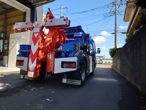 ロードサービス業　年収４２０万円以上～　自動車整備士大募集