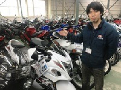 「好き」を仕事に出来る☆中古バイク専門店