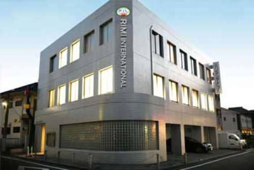 中古自動車の整備スタッフ（輸出会社）