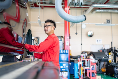 整備士募集！実務未経験OK✅年休117日！その3級資格、ナオイオートで輝かせよう