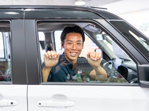 ✅急募✨未経験OK✨展示車などをピカピカにする仕事