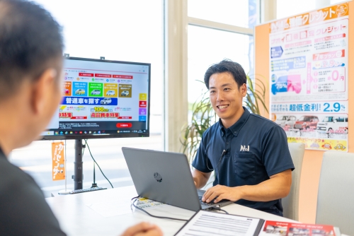 カーライフアドバイザー！残業月5h以下✅未経験歓迎！“人好き”が輝く営業職