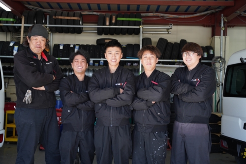 【横浜：自動車整備士】チームワーク抜群/残業10H程/想いを持って働くプロ集団