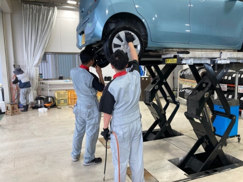 自動車整備士（無資格・未経験採用枠）／働きながら「1,000万円の得」をする、新しい整備士のなり方