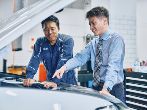 サービスフロント/車の主治医/BMW正規ディーラー/お客様対応/整備士と協力して原因究明