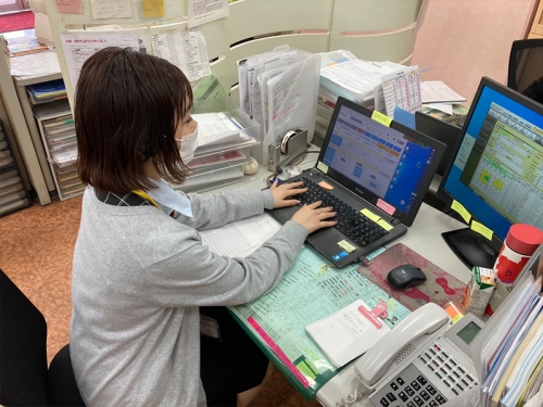 【経理事務スタッフ】週４日～・1日３時間～勤務可能！Wワークや扶養内勤務も可能！