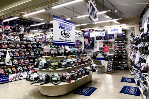 【バイク用品の販売】バイクに興味があれば大歓迎！残業少な目でプライベートも充実！