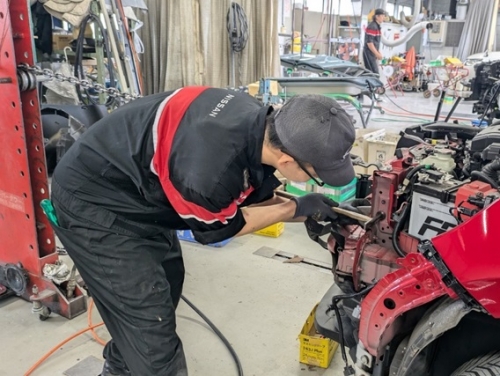 「鈑金塗装職」にて積極募集中！