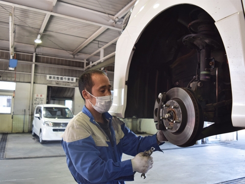 ✅ディーラー経験者歓迎。OJTで無理なくスキルアップ。残業少なめでも技術は伸ばせる✨