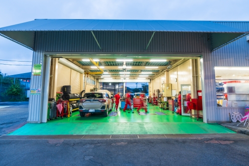 ✨未経験OK✨ピカピカの車でお客様を笑顔にするお仕事！