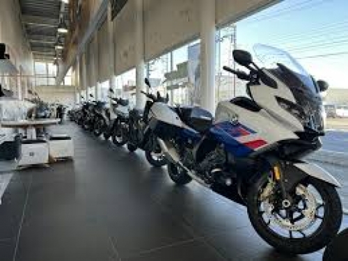 BMWブランドのオートバイ整備士としてスキルアップ♪