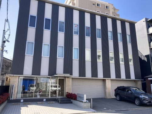 【年間休日120日】フォークリフト整備経験者募集【土日完全休】