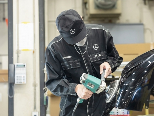 メルセデス・ベンツの塗装技術職（経験者歓迎／冷暖房完備）✨最高の環境で、最高の輝き