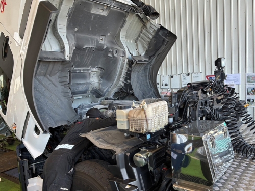 2級自動車整備士（リーダー候補募集）｜スカニア正規ディーラー（越谷市）賞与7.4ヶ月実績