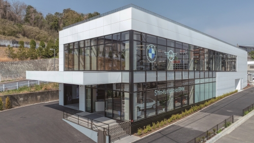 BMW/MINI 正規ディーラー【フロント・クラーク】