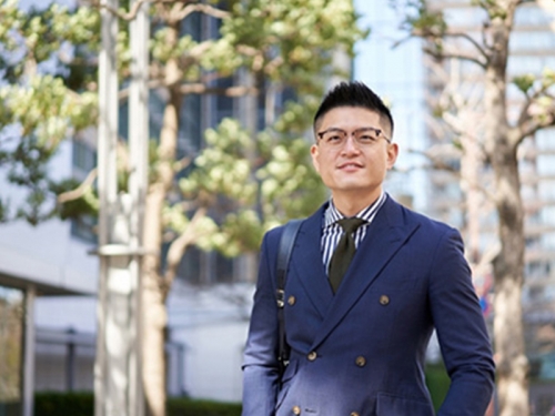 自動車販売のマネージャー候補｜過度なプレッシャーもないので、お客様第一で業務遂行が可能！