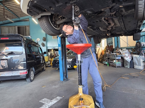 「経営の不安」とは無縁。ベテランの技を正当に評価する、創業50年の安定。月給37万円以上を保証。