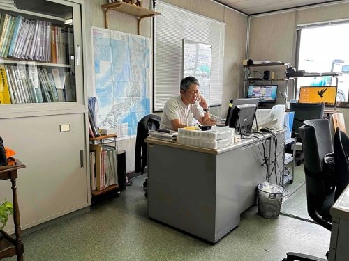 中古トラックの店舗スタッフ｜勤続43年の社員在籍｜職場の空気で、もう転職したくない方へ。