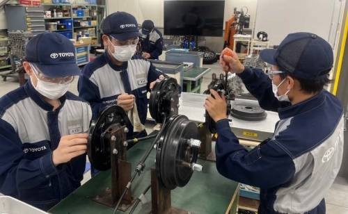 ✨研修充実✅無資格・未経験から自動車整備士資格が取得できる！