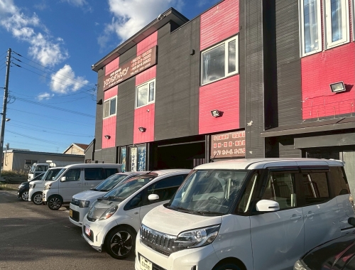 短期正社員登用　シフト出勤制　残業ありません！　働き易さが自慢です。整備士・板金塗装工　急募です！