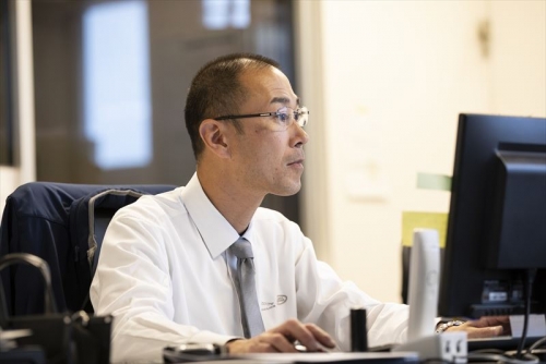 ジャガー・ランドローバー正規ディーラーのサービスフロント（未経験可）｜年間平均休暇日数123日！