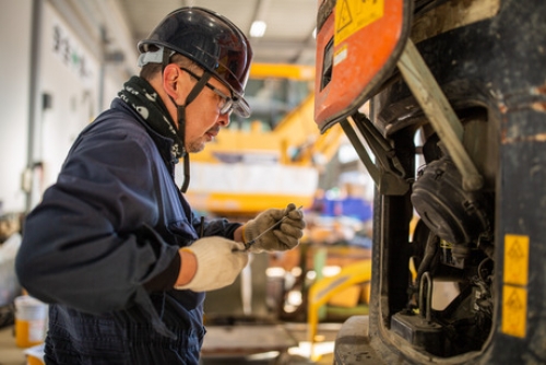 【積極採用中】40期連続黒字経営の安定企業！アットホームな職場で整備職スタッフとして活躍しませんか