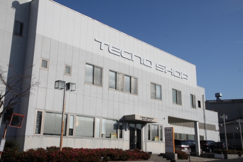 トヨタ正規ディーラーで鈑金塗装スタッフ募集✅南大阪エリアを中心とした大阪最大グループ✨