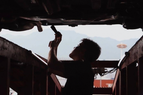 資格取得支援有　輸出前車両検査員　未経験の方にも丁寧に指導