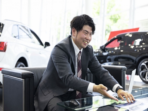 セールススタッフ（未経験者枠）／✅AI時代に生き残る“提案力”を学ぶ✨営業×キャリア形成