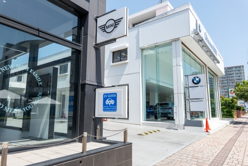 BMW／MINI沖縄県唯一の正規ディーラー／チームでお客様を支えます。 経験に応じた業務からスタート