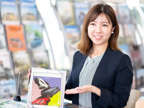 【オフィスワーク&times;車業界✨】未経験からSNS発信にもチャレンジできる環境です！