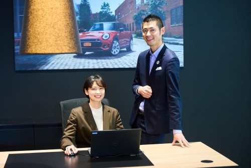 お車を通してお客様との関わりが成長に繋がる！ 一生モノのスキルを身につけトップセールスへ！