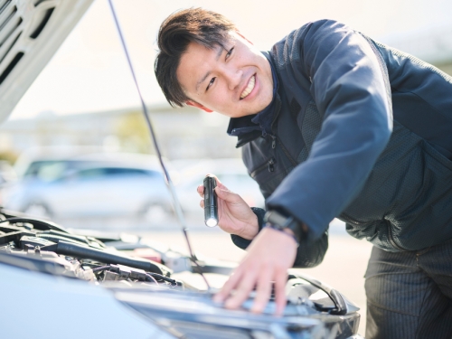 【自動車鑑定師】土日休み ★ 未経験歓迎 ★ フレックス制 ★ 直行直帰のみ