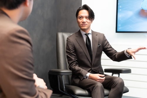 ≪新木場×アドバイザー≫ランボルギーニ正規ディーラー/年休120日/賞与5か月分実績/日曜定休★