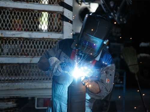 地元から愛される老舗工場！