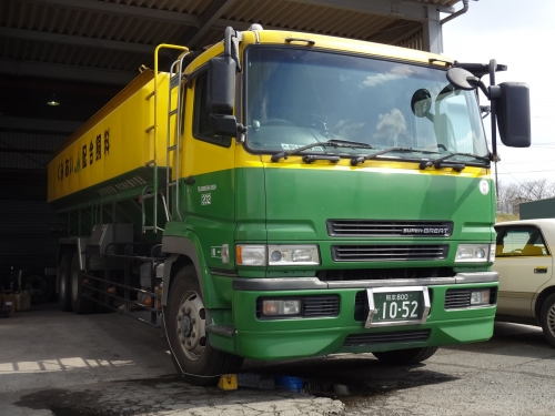 大型バルク車