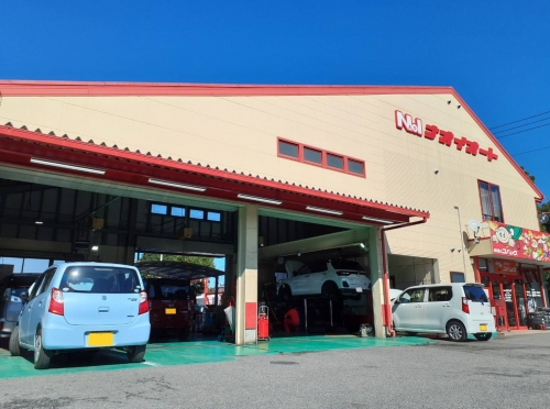 多種多様な車種の整備に関わることができる！