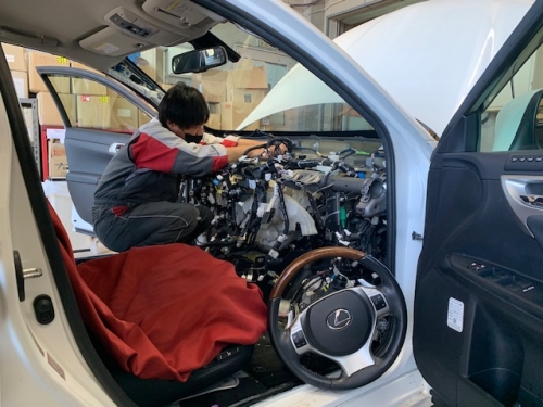 インパネ脱着風景１