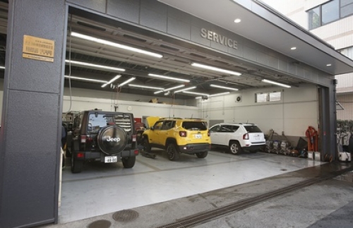 ジープ江戸川　工場