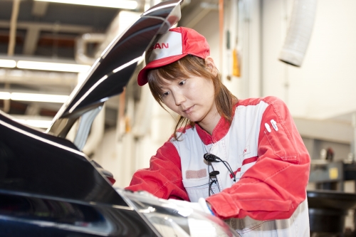 女性整備士も活躍！