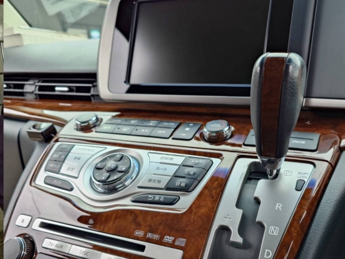 洗車と仕上げにこだわる職人仕事